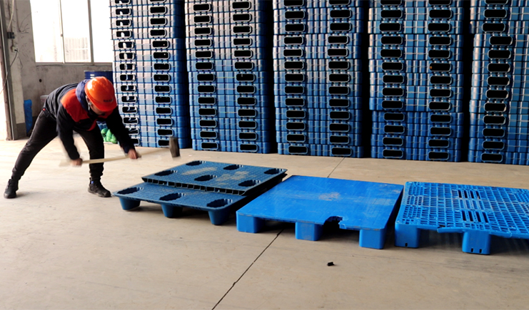 砸！砸！砸！這家吹塑塑料托盤竟然砸不爛？？？