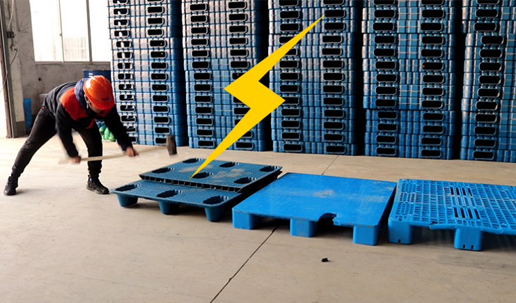 比雷神之錘還要可怕！托盤塑料托盤慘遭暴擊