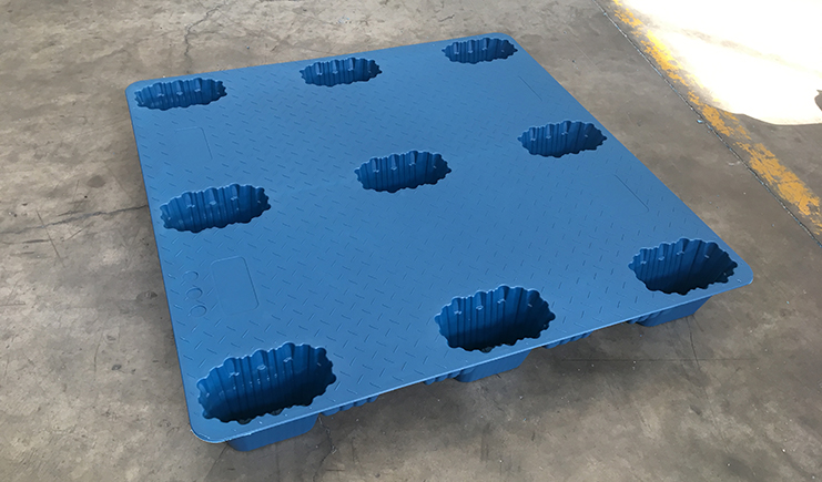 是吹塑托盤提不動(dòng)刀了嗎？還是小哥你太飄了？