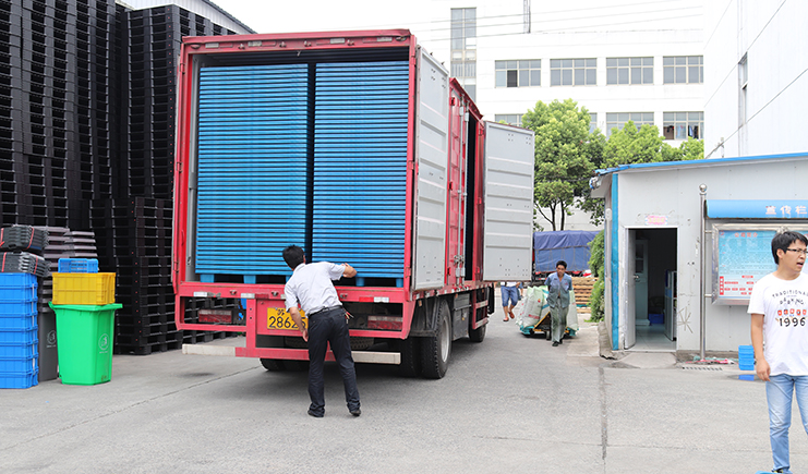 吹塑托盤廠家，為您詳細(xì)解讀托盤尺寸規(guī)格