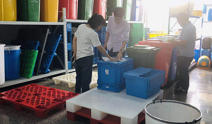 吹塑托盤廠家實(shí)地驗(yàn)廠，有什么流程你知道嗎？